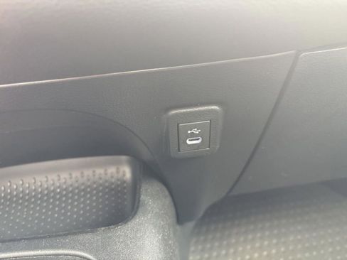 Used 2023 Toyota Corolla LE FWD image 15