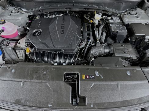 Certified 2025 Hyundai Tucson SE image 27