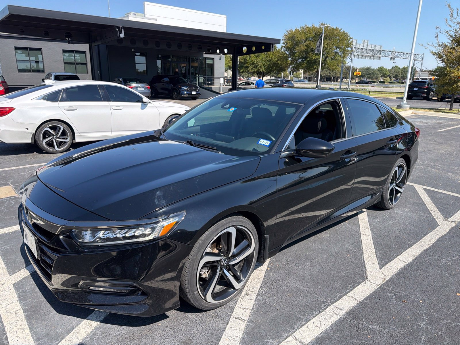 Used 2020 Honda Accord Sport image 6