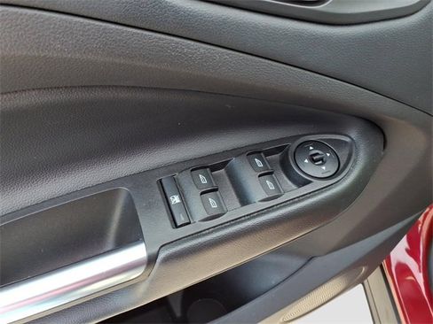 Used 2017 Ford Escape SE image 24