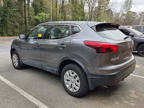 Used 2019 Nissan Rogue Sport S image 6