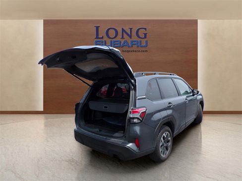 Certified 2025 Subaru Forester Premium image 18