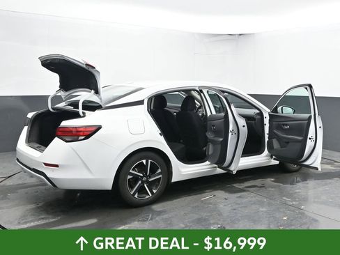 Used 2024 Nissan Sentra SV image 61