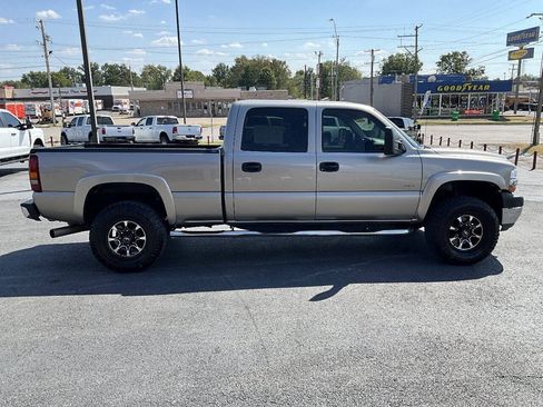 Used 2002 Chevrolet Silverado 2500 LT w/ Off-Road Skid Plate Pkg AWD/4WD image 6