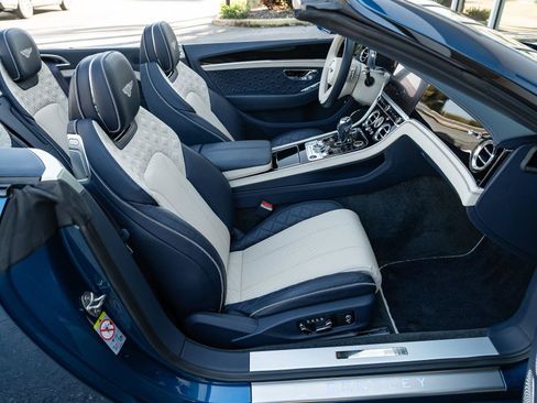 Used 2022 Bentley Continental GT image 43