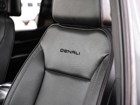 Used 2021 GMC Yukon XL Denali w/ Denali Premium Package RWD image 35