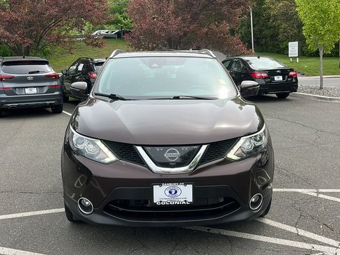 Used 2017 Nissan Rogue Sport SL w/ SL Premium Package AWD/4WD image 4