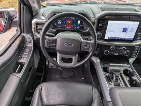 Used 2022 Ford F150 Lariat image 17