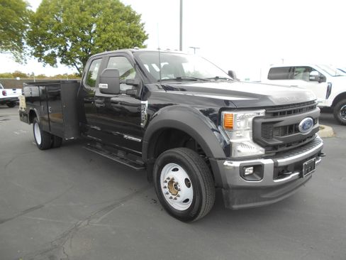 Used 2022 Ford F450 XL w/ Power Equipment Group AWD/4WD image 2
