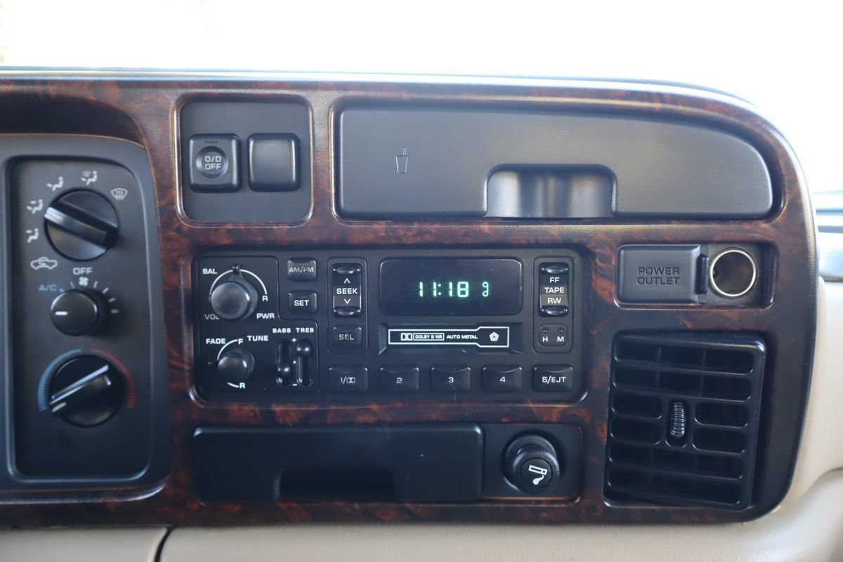 Used 1997 Dodge Ram 2500 Truck 4x4 Club Cab image 29