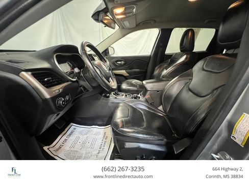 Used 2017 Jeep Cherokee Latitude w/ True North Edition AWD/4WD image 12