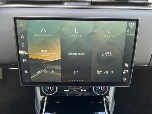 Used 2023 Land Rover Range Rover SE image 26