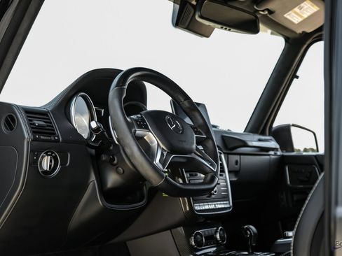 Used 2017 Mercedes-Benz G 550 Squared image 42
