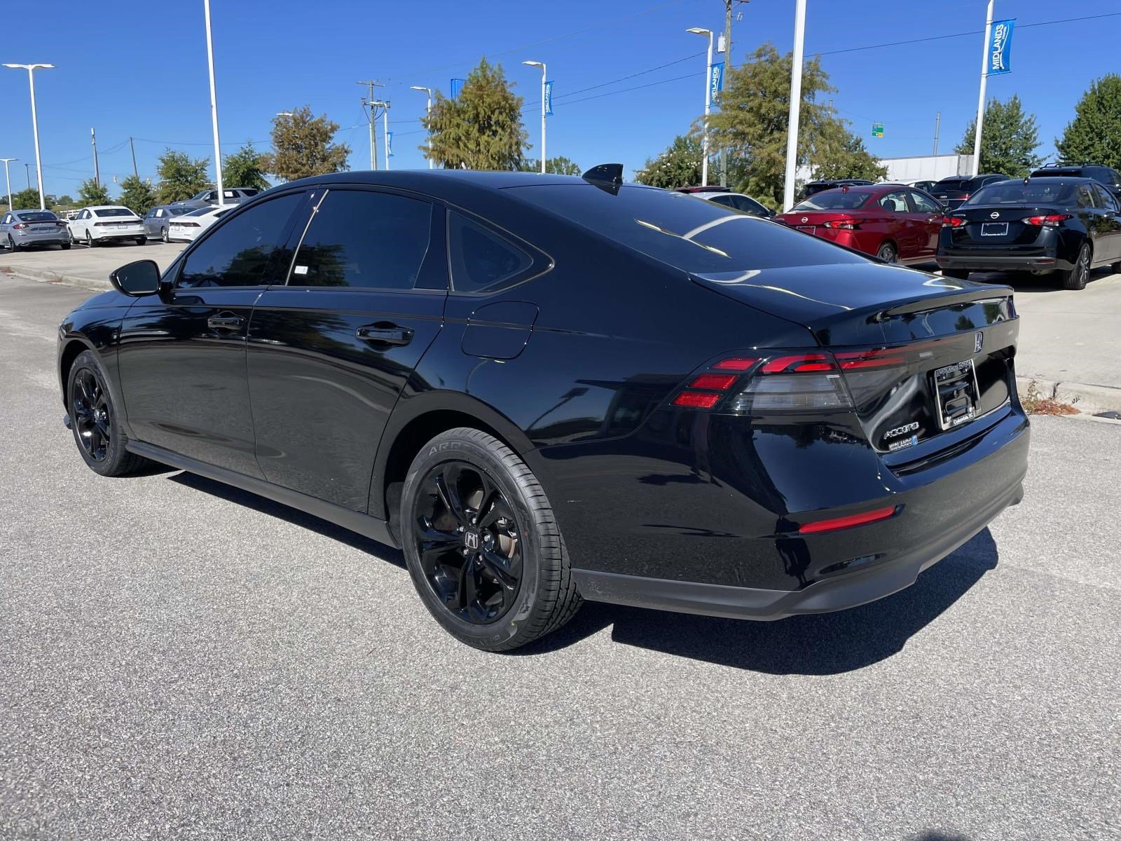 Used 2025 Honda Accord SE image 4