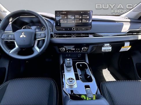 New 2026 Mitsubishi Outlander ES AWD/4WD image 5