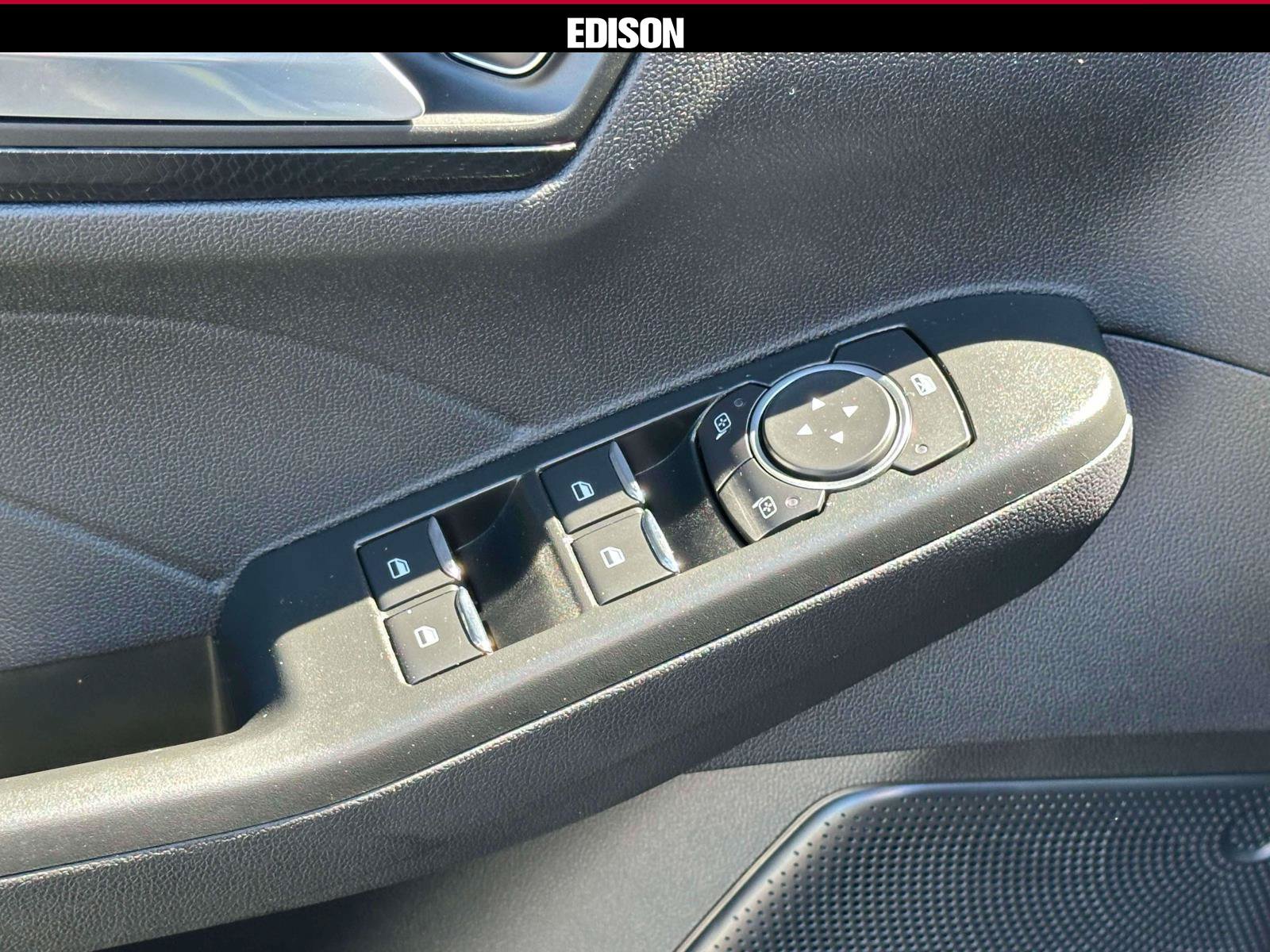 Used 2022 Ford Escape SEL w/ SEL Stealth AWD Package image 16