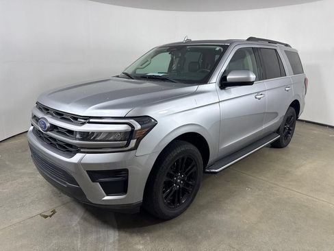 Used 2022 Ford Expedition XLT RWD image 18