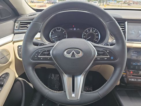 Used 2022 INFINITI QX50 Essential image 23