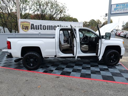 Used 2016 GMC Sierra 2500 Denali w/ Duramax Plus Package image 61