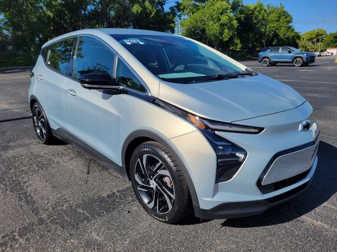 Certified 2023 Chevrolet Bolt LT w/ Infotainment Package image 3