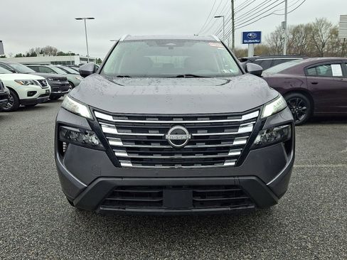 Certified 2024 Nissan Rogue SV w/ SV Premium Package image 3