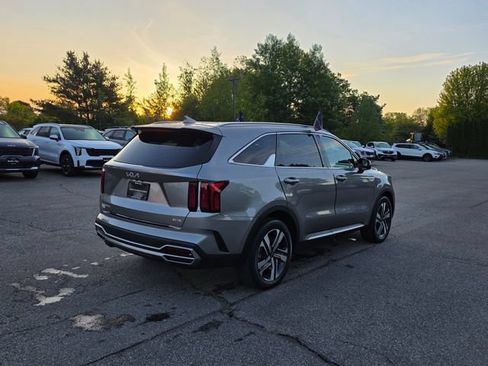 Certified 2023 Kia Sorento EX AWD/4WD image 8