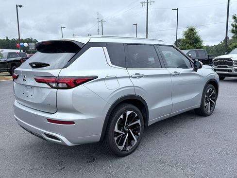 Used 2024 Mitsubishi Outlander SEL FWD image 6