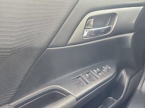 Used 2014 Honda Accord LX image 22