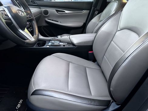 Certified 2025 INFINITI QX50 Luxe image 18