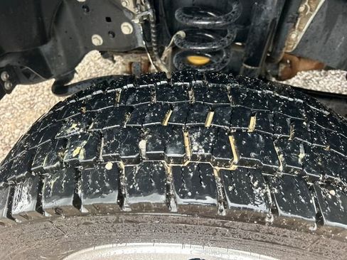 Used 2025 Ford F450 Platinum w/ FX4 Off-Road Package image 58