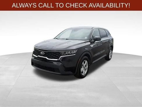Used 2021 Kia Sorento LX FWD image 3