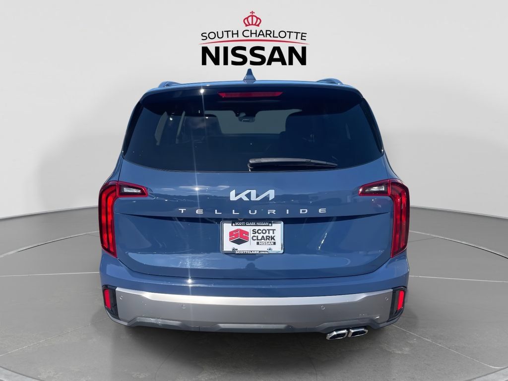 Used 2025 Kia Telluride S FWD image 5