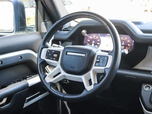 Used 2020 Land Rover Defender 110 HSE AWD/4WD image 19