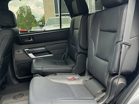 Used 2024 Toyota Sequoia Platinum AWD/4WD image 20