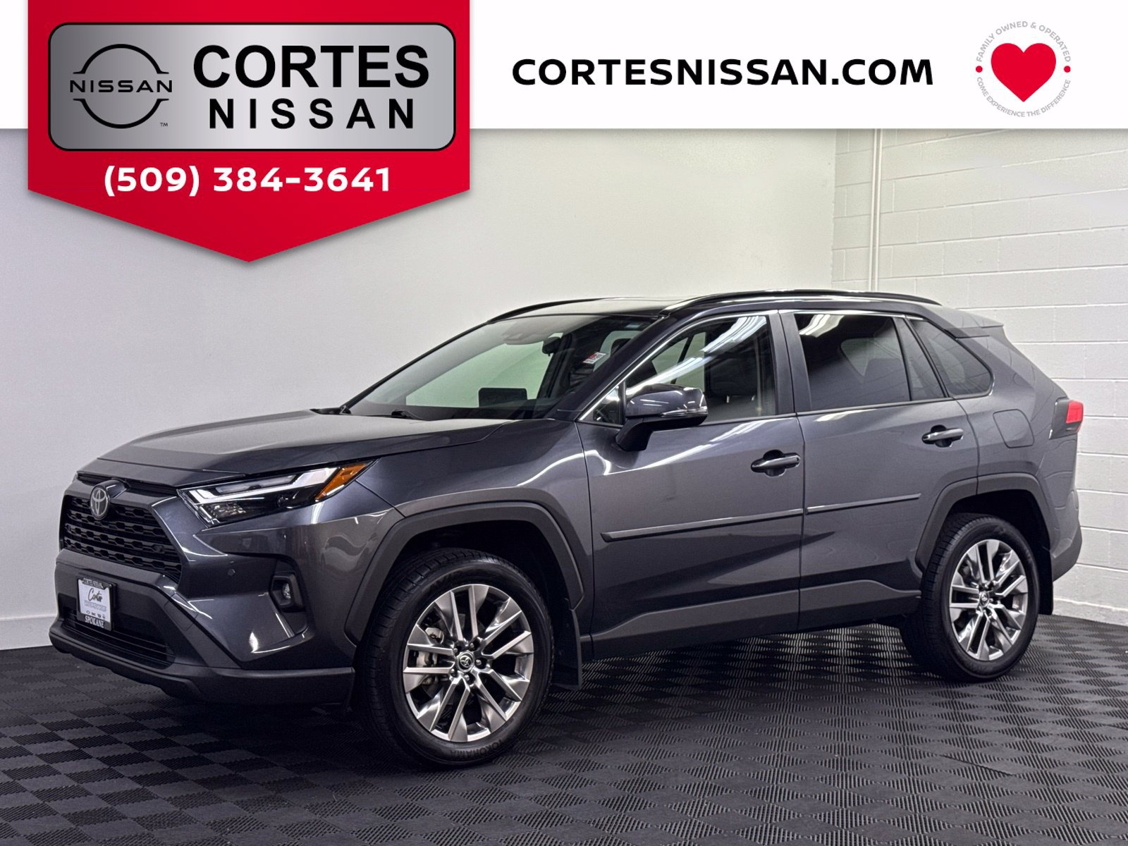 Used 2025 Toyota RAV4 XLE Premium w/ Weather Package AWD/4WD image 1