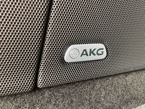 Used 2025 Cadillac Escalade Sport image 40