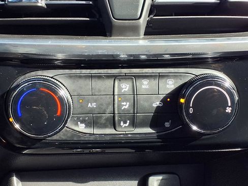 Used 2026 Buick Encore GX Sport Touring w/ Comfort Package FWD image 6