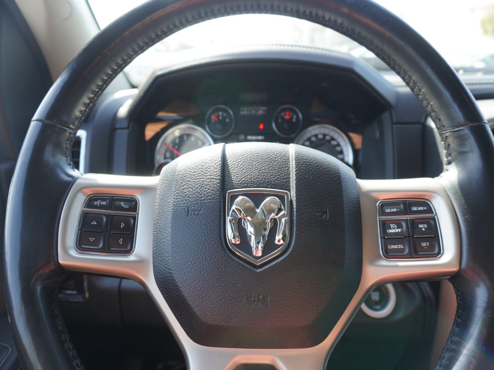 Used 2019 RAM 1500 Laramie w/ Convenience Group RWD image 26