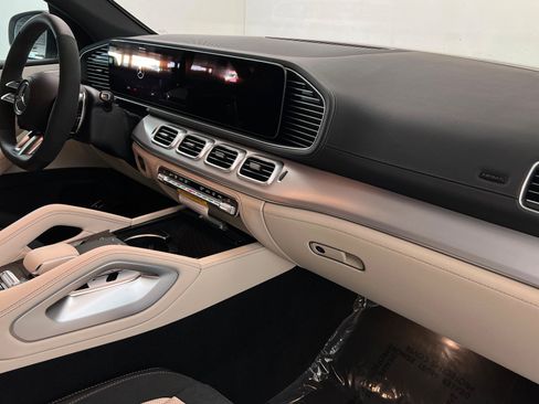 New 2026 Mercedes-Benz GLE 53 AMG 4MATIC Coupe image 24