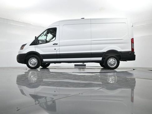 New 2026 Ford Transit 250 148 Medium Roof RWD image 38
