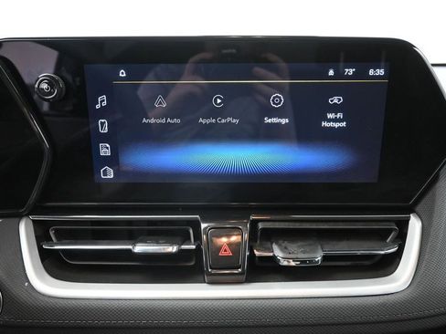 Used 2025 Chevrolet TrailBlazer LT FWD image 9