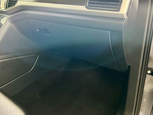 Used 2022 Volkswagen Atlas SE image 35