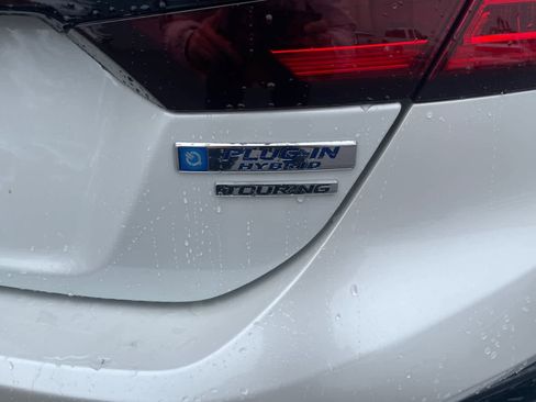 Used 2018 Honda Clarity Touring image 12