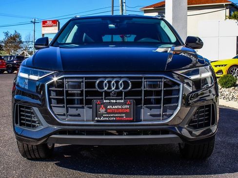 Used 2022 Audi Q8 Premium Plus w/ Premium Plus Package image 2