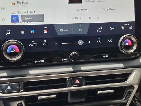 Used 2025 Lexus RX 350 Premium w/ Convenience Package FWD image 10
