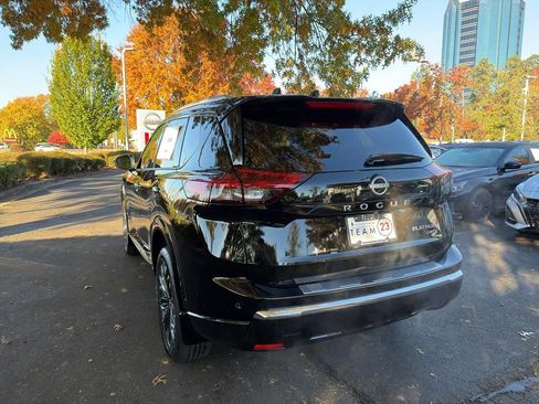 New 2026 Nissan Rogue Platinum image 5
