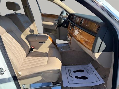 Used 2006 Rolls-Royce Phantom Sedan RWD image 49