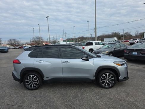 Certified 2024 Toyota Corolla Cross SE image 4