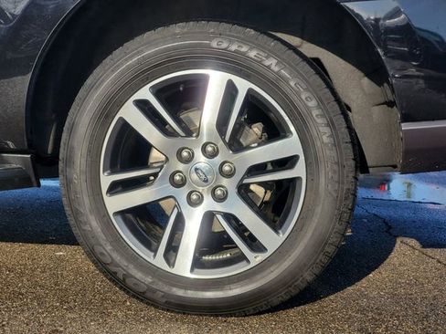 Certified 2024 Ford Expedition Limited image 35