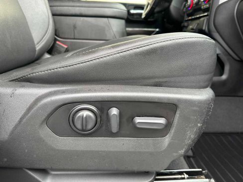 Certified 2022 Chevrolet Silverado 2500 LTZ w/ LTZ Plus Package image 21